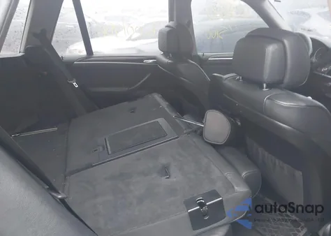 2010 BMW X5 xDrive30I z USA, uszkodzony, nr VIN 5UXFE4C58AL279562